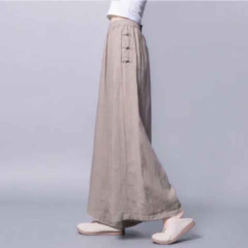 Chic Taupe cotton wide leg pant with Button Accents
Asian inspired high waisted